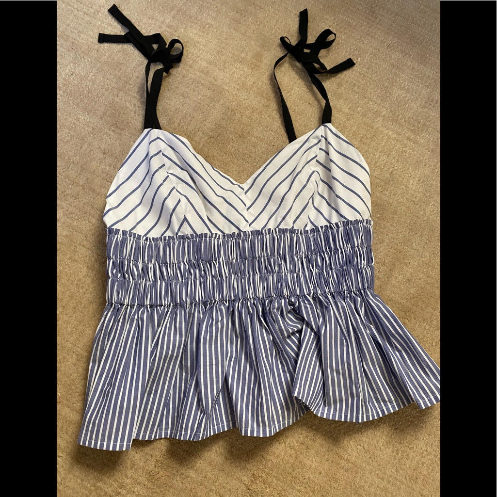 Brand New With Tags Adorable Ribbon Tie Tank